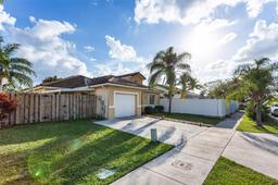 Picture of 14322 SW 170Th Ter, Miami, FL 33177