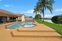Picture of 5421 Hawkes Bluff Ave, Davie, FL 33331