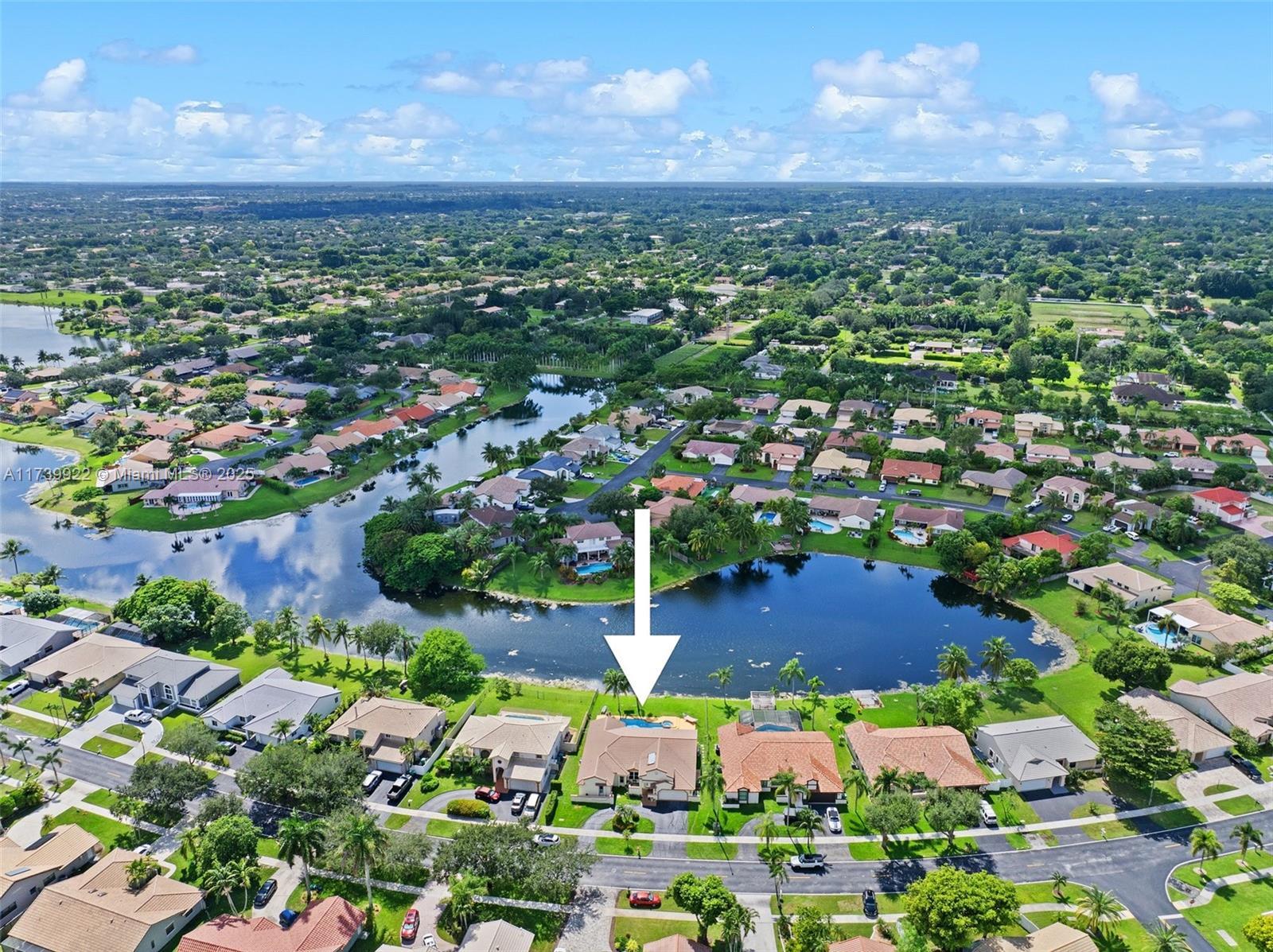 Picture of 5421 Hawkes Bluff Ave, Davie, FL 33331