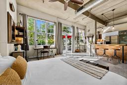 Picture of 425 N Andrews Ave # 203, Fort Lauderdale, FL 33301