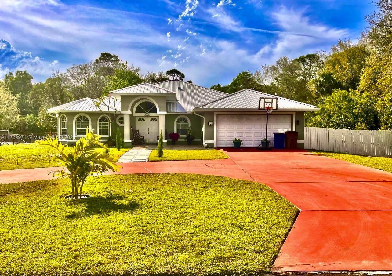 Picture of 713 5Th Ave, Lehigh Acres, FL 33972