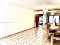 Picture of 10249 NW 9Th St Cir # 8, Miami, FL 33172