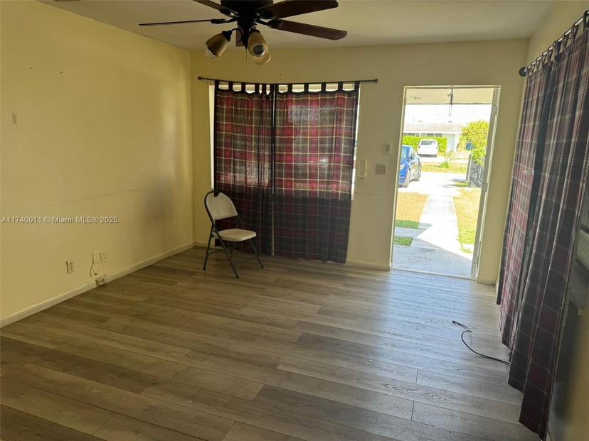 Picture of 735 Ridge Rd # 1, Lantana FL 33462