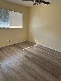 Picture of 735 Ridge Rd # 1, Lantana, FL 33462