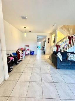 Picture of 1877 SE 26Th Ter, Homestead, FL 33035