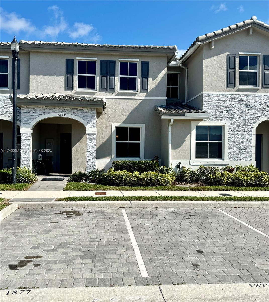 Picture of 1877 SE 26Th Ter, Homestead, FL 33035