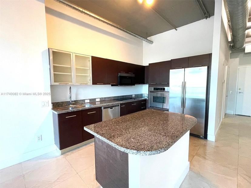 Picture of 3029 NE 188Th St # 802, Aventura FL 33180