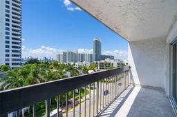 Picture of 1345 West Ave # 704, Miami Beach, FL 33139