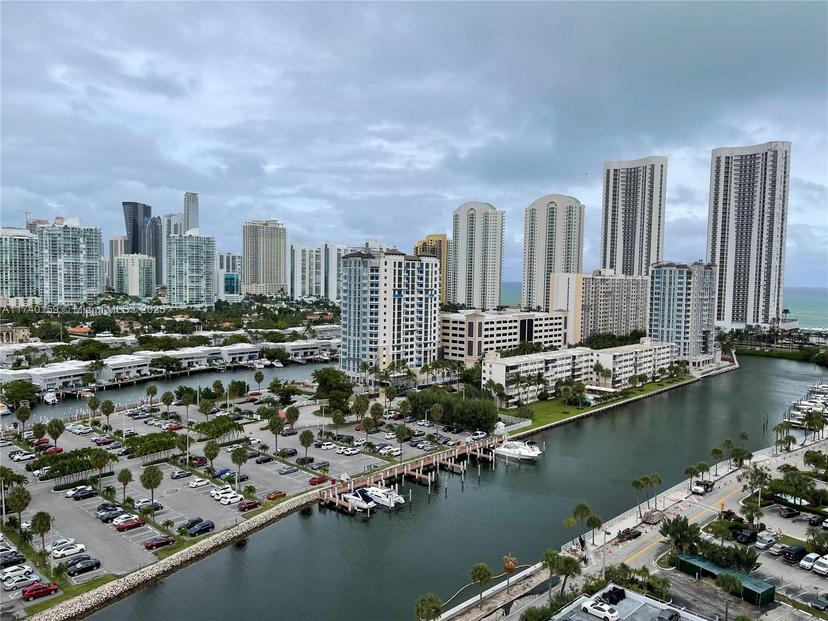 Picture of 500 Bayview Dr # 1719, Sunny Isles Beach FL 33160