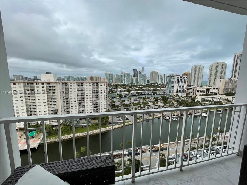 Picture of 500 Bayview Dr # 1719, Sunny Isles Beach FL 33160