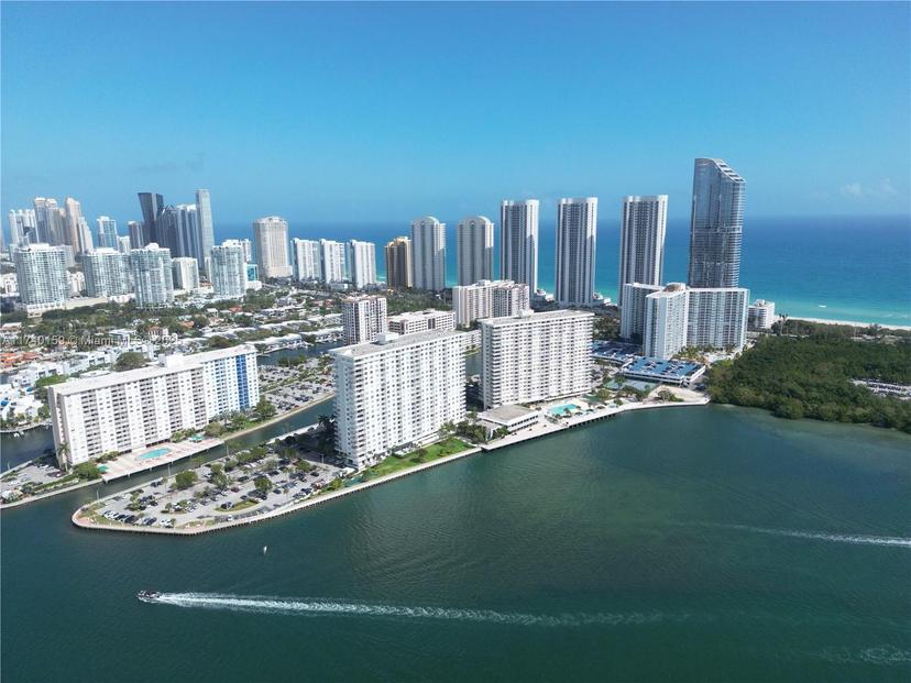 Picture of 500 Bayview Dr # 1719, Sunny Isles Beach FL 33160