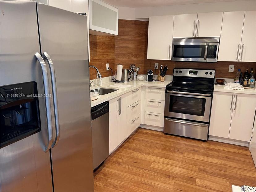 Picture of 500 Bayview Dr # 1719, Sunny Isles Beach FL 33160