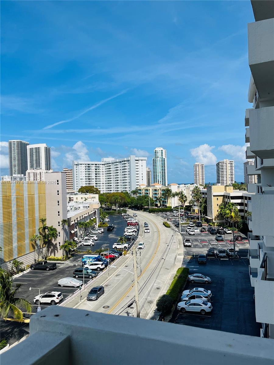 Picture of 401 Golden Isles Dr # 716, Hallandale Beach, FL 33009