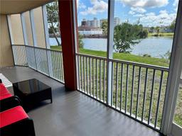Picture of 1750 NE 191St St # 4, Miami, FL 33179