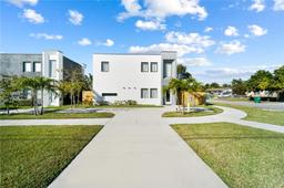 Picture of 18700 SW 117Th Ave, Miami, FL 33177