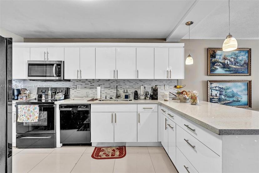 Picture of 1140 NE 191St St # 25, Miami FL 33179