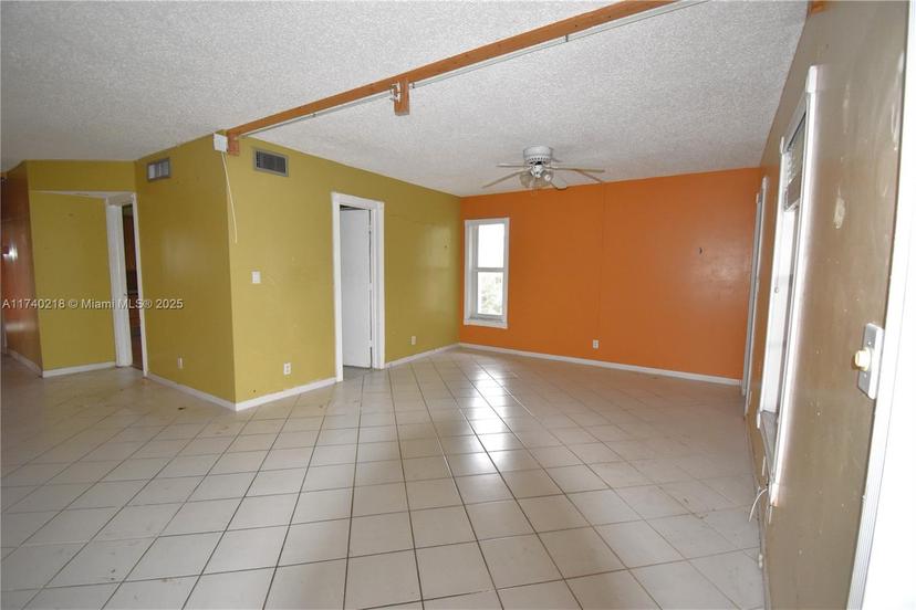 Picture of 3571 Inverrary Dr # 401, Lauderhill FL 33319