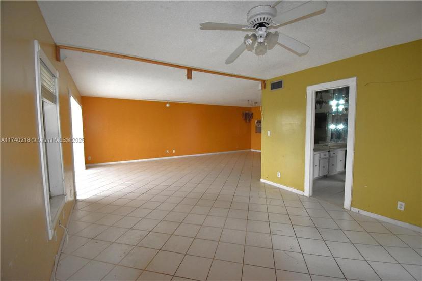 Picture of 3571 Inverrary Dr # 401, Lauderhill FL 33319