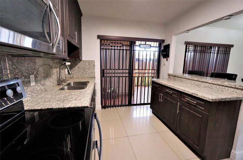 Picture of 6331 W 24Th Ct # 4, Hialeah FL 33016