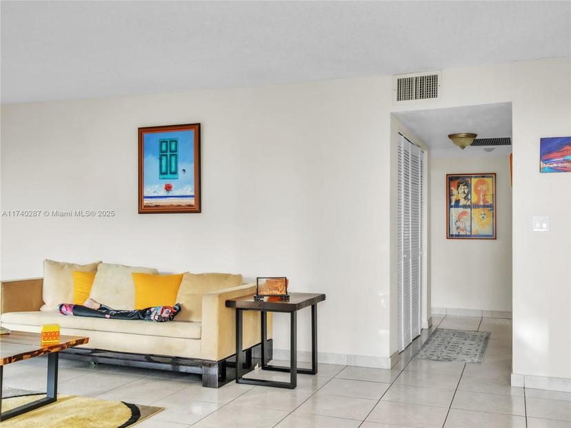Picture of 10850 N Kendall Dr # 303, Miami FL 33176