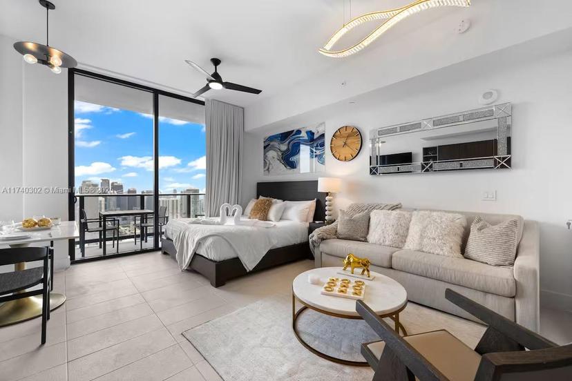 Picture of 601 NE 1 Ave # 4912, Miami FL 33132