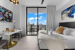 Picture of 601 NE 1 Ave # 4912, Miami, FL 33132
