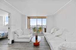Picture of 2821 NE 163Th St # 5J, North Miami Beach, FL 33160