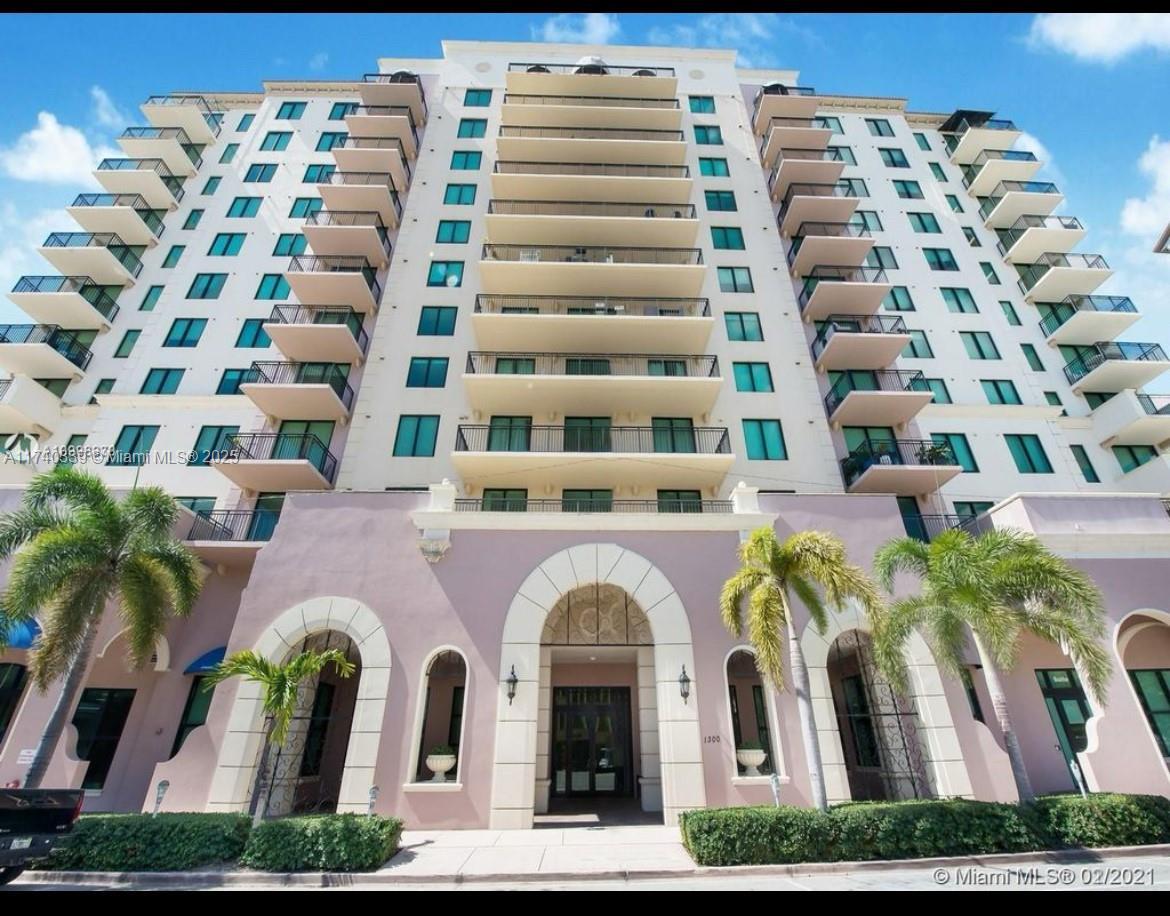 Picture of 1300 Ponce De Leon Blvd # 910, Coral Gables, FL 33134
