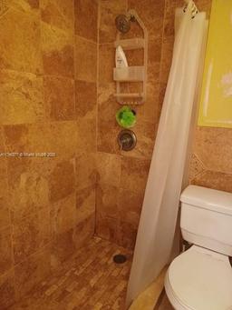 Picture of 6821 SW 129Th Ave # 3, Miami, FL 33183