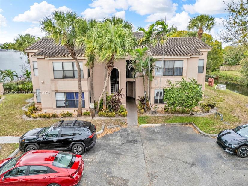 Picture of 2736 S University Dr # 1103, Davie FL 33328