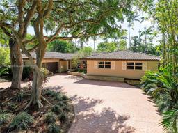 Picture of 12 Minnetonka Rd, Sea Ranch Lakes, FL 33308