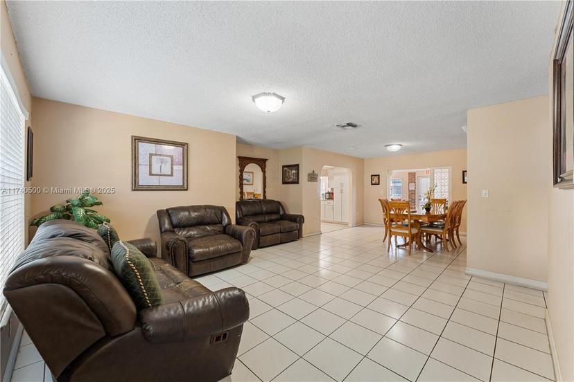 Picture of 8100 SW 95Th Ct, Miami FL 33173