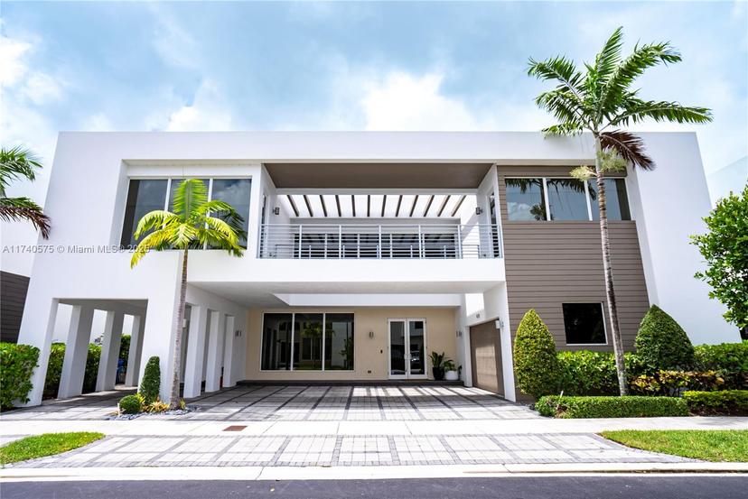 Picture of 10272 NW 75Th Ter, Doral FL 33178