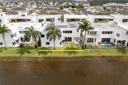 Picture of 10272 NW 75Th Ter, Doral, FL 33178