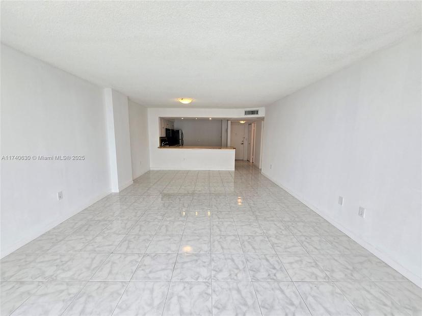 Picture of 2851 NE 183Rd St # 1010E, Aventura FL 33160