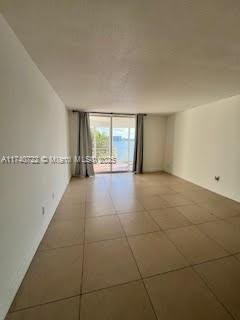 Picture of 1100 NE 191St St # 24E, Miami, FL 33179