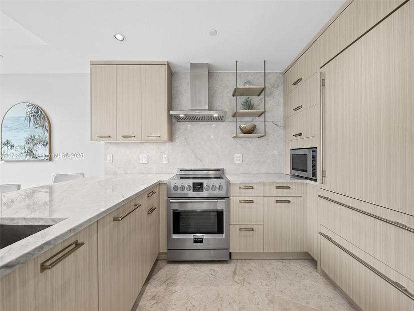 Picture of 1200 Holiday Dr # 208, Fort Lauderdale FL 33316