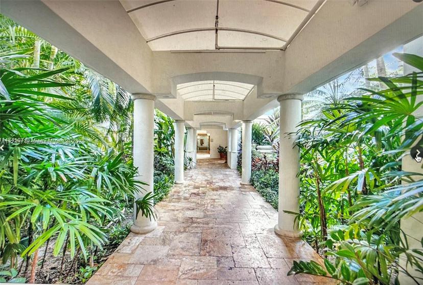 Picture of 3900 Island Blvd # B308, Aventura FL 33160