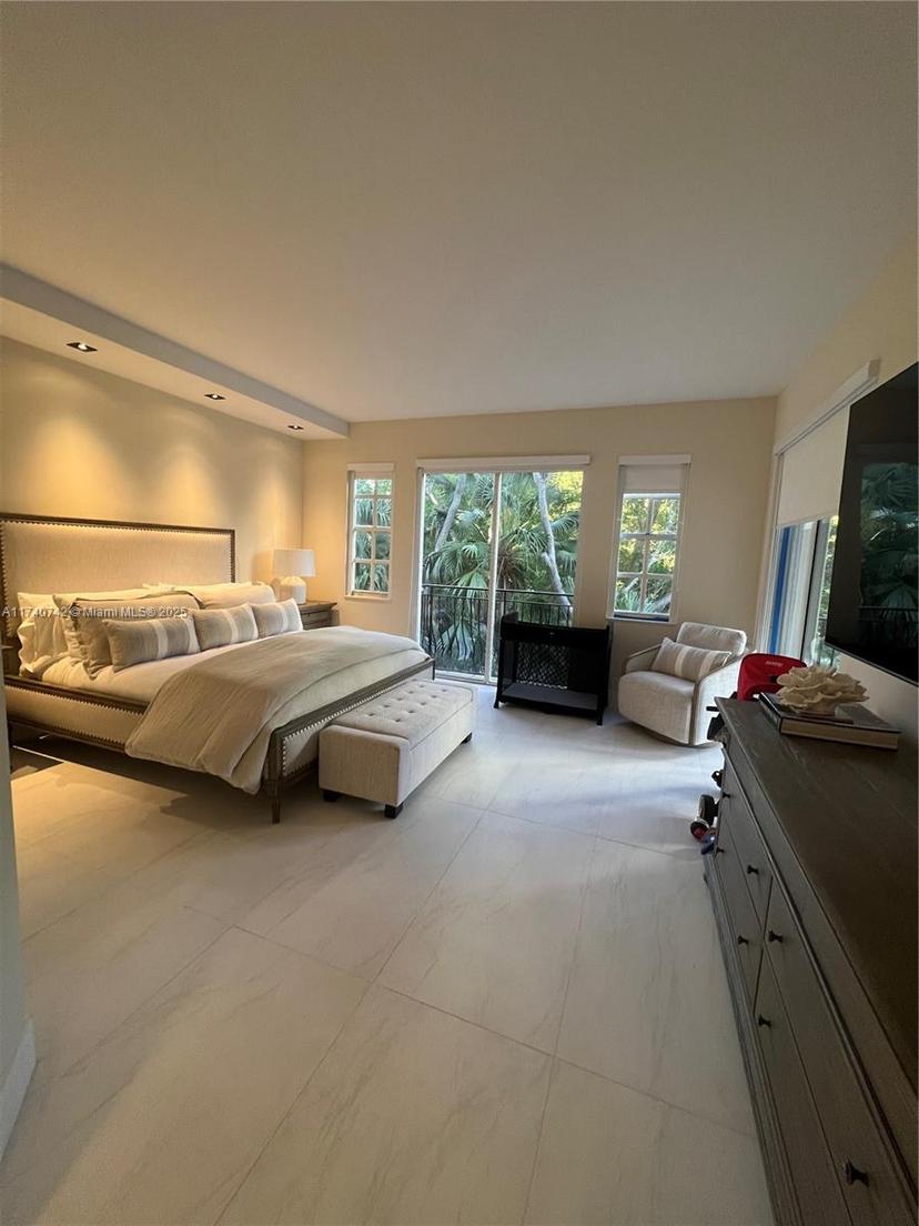 Picture of 3900 Island Blvd # B308, Aventura FL 33160