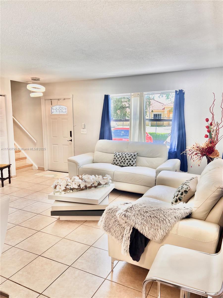 Picture of 47 NE 12Th Ave # 47, Homestead, FL 33030