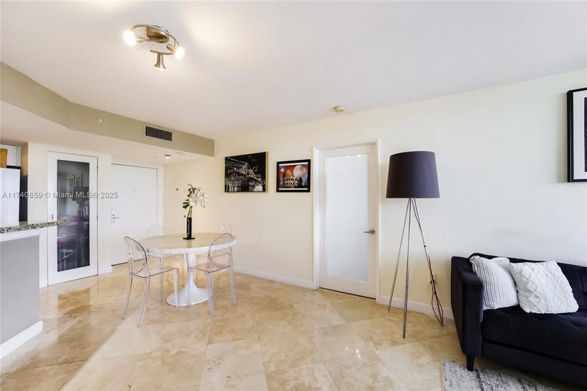 Picture of 1900 Sunset Harbour Dr # 811, Miami Beach FL 33139