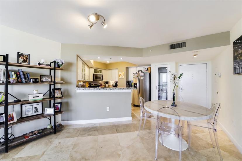 Picture of 1900 Sunset Harbour Dr # 811, Miami Beach FL 33139