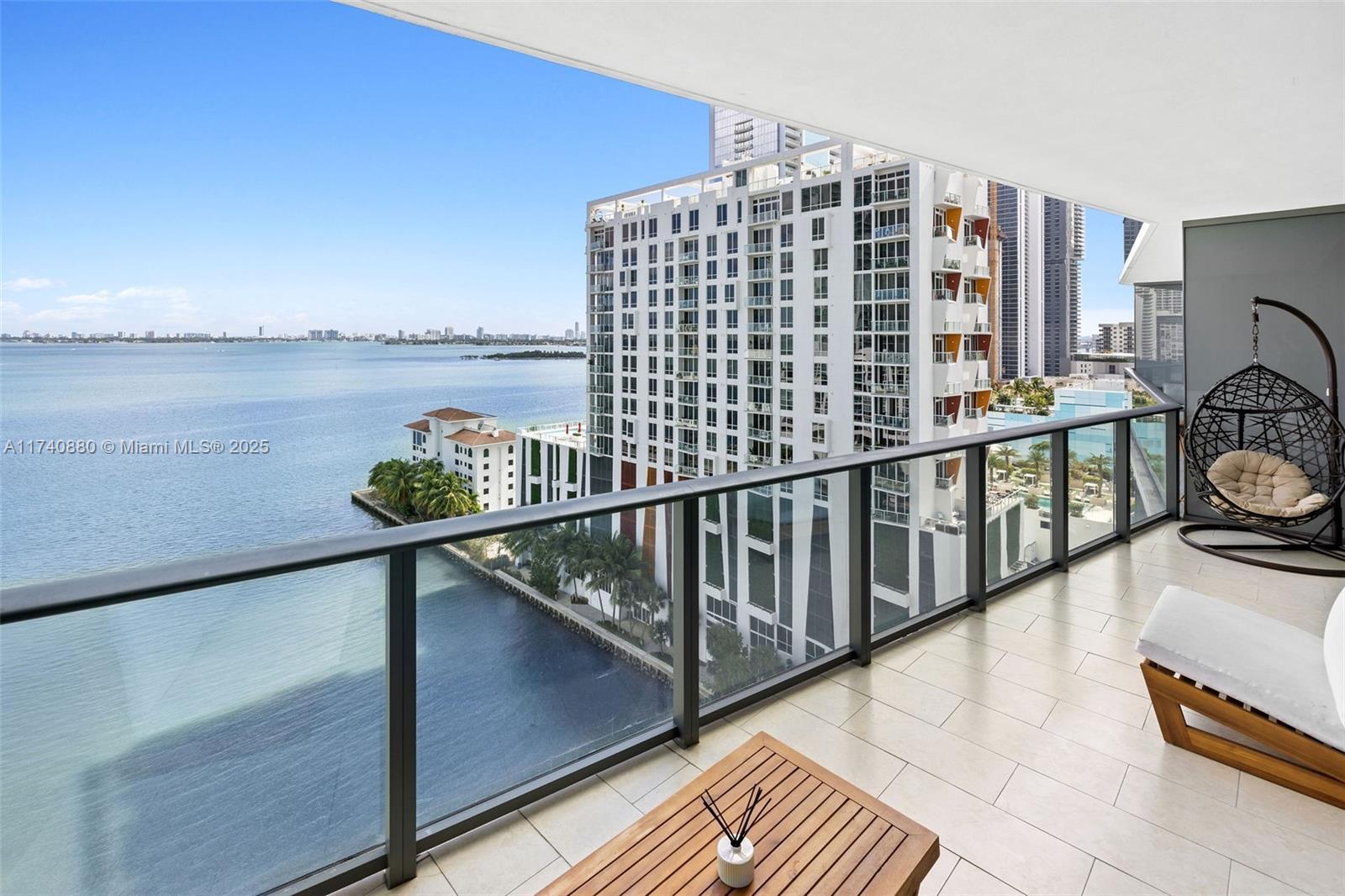 Picture of 460 NE 28Th St # 1404, Miami, FL 33137