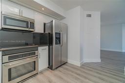 Picture of 3530 Mystic Pointe Dr # 1513, Aventura, FL 33180