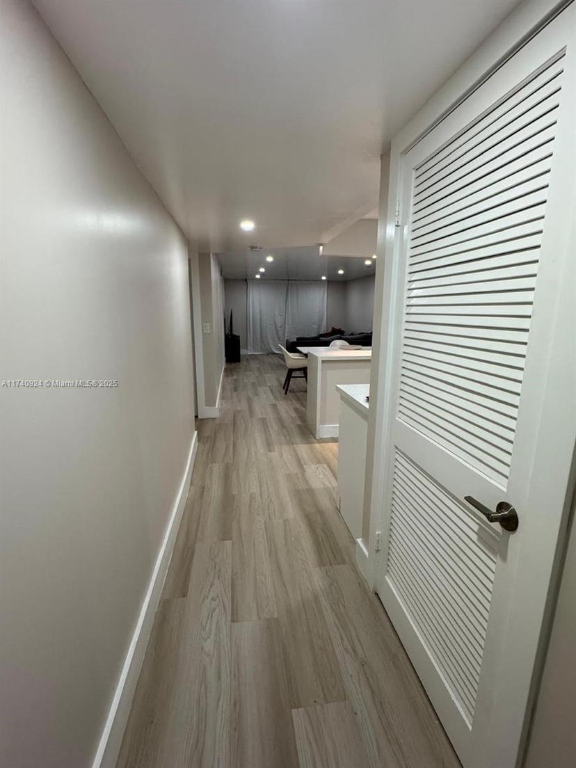 Picture of 9200 N Hollybrook Lake Dr # 208, Pembroke Pines FL 33025