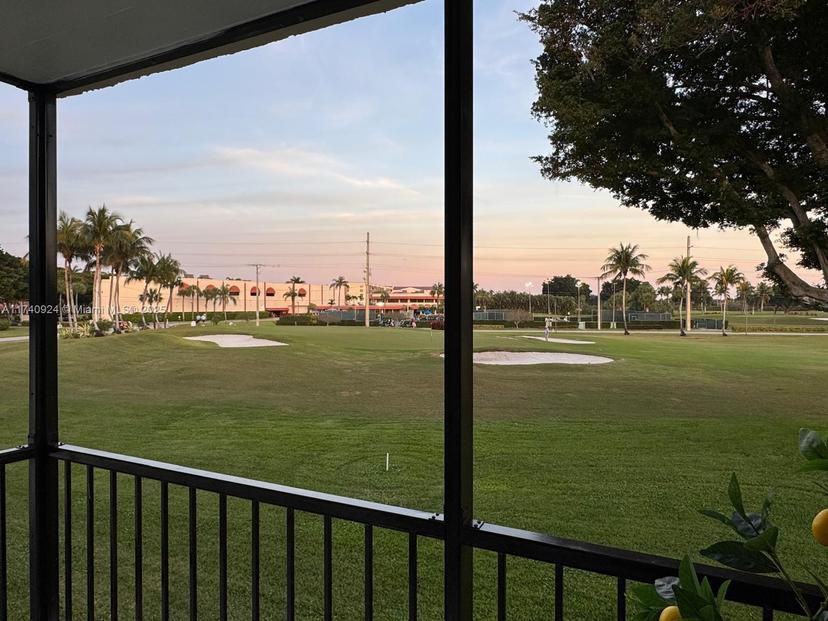 Picture of 9200 N Hollybrook Lake Dr # 208, Pembroke Pines FL 33025