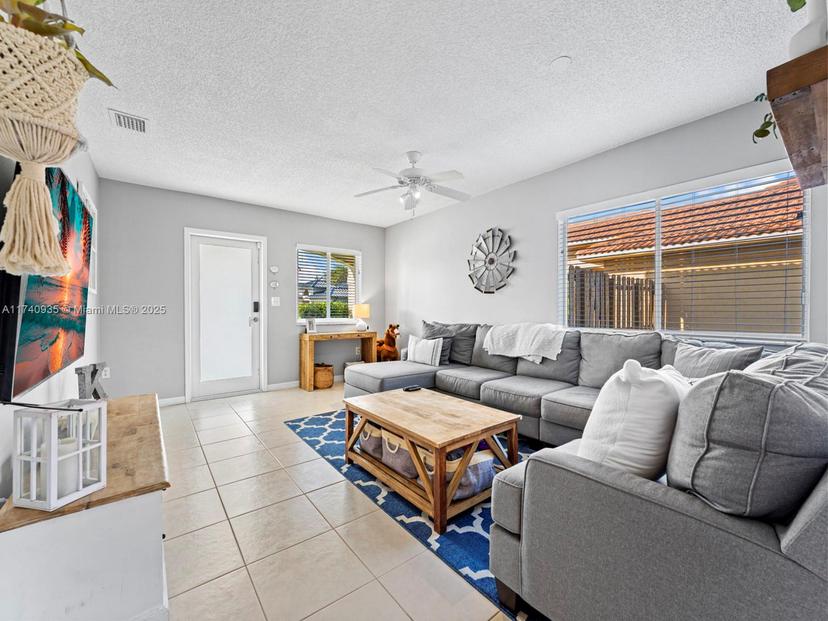 Picture of 8957 SW 214Th St, Cutler Bay FL 33189