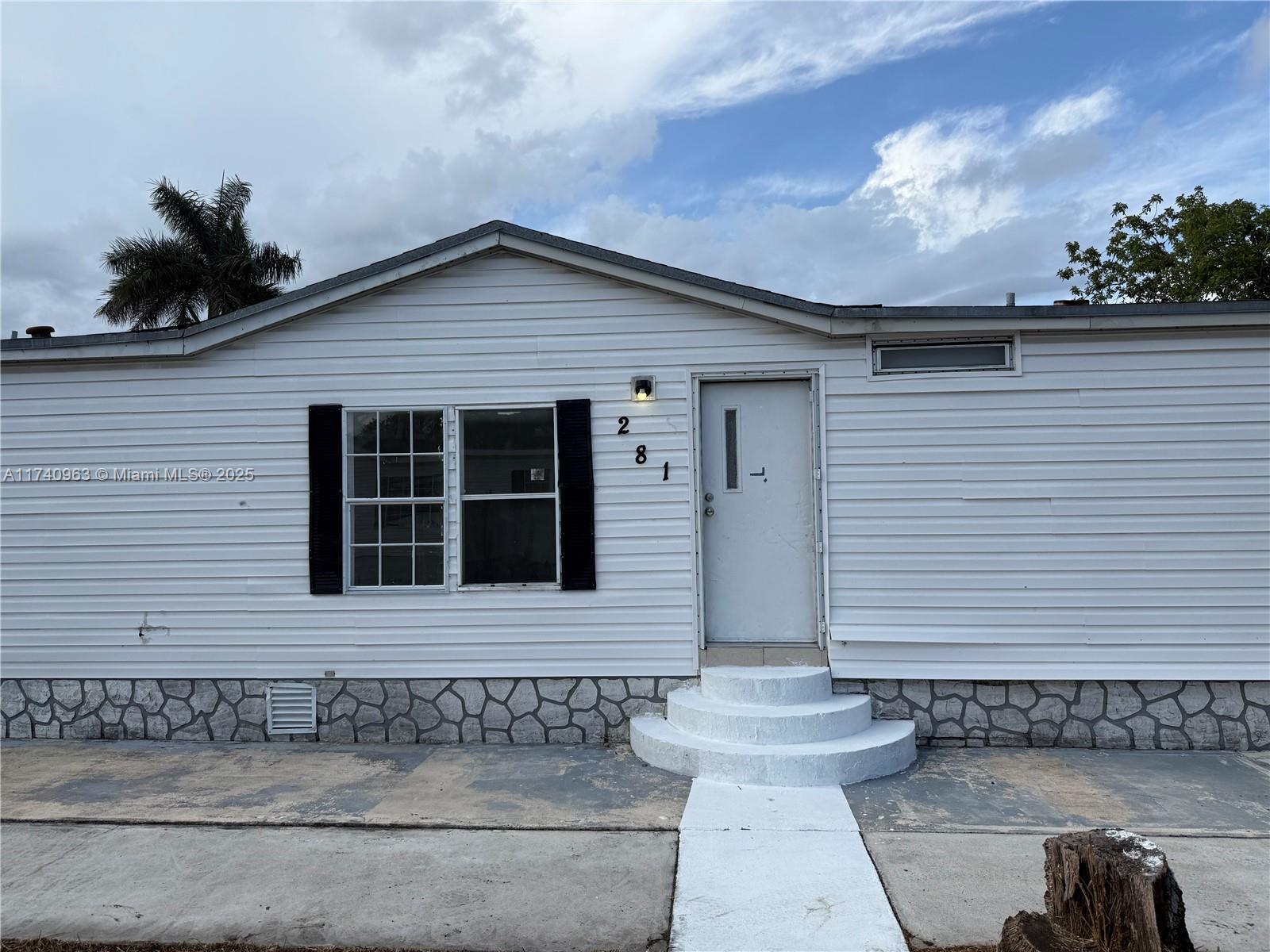 Picture of 19800 SW 180Th Ave 281, Miami, FL 33187
