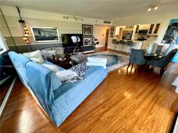 Picture of 3850 Washington St # 317, Hollywood, FL 33021