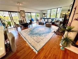 Picture of 3850 Washington St # 317, Hollywood, FL 33021